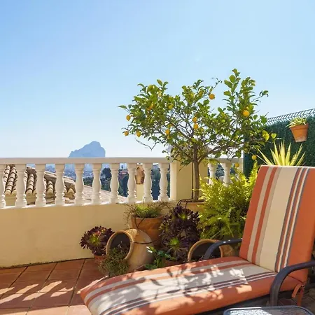 House With Sea Views Holiday home