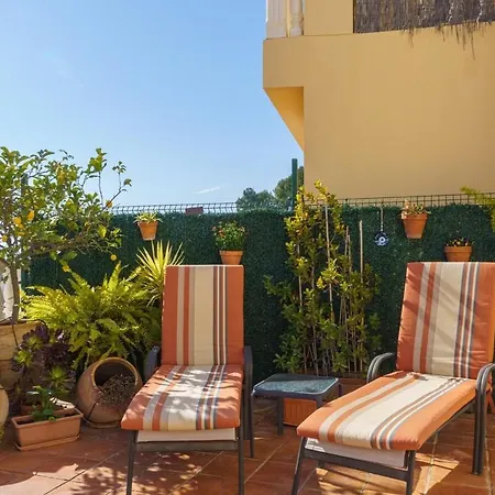 House With Sea Views Holiday home *